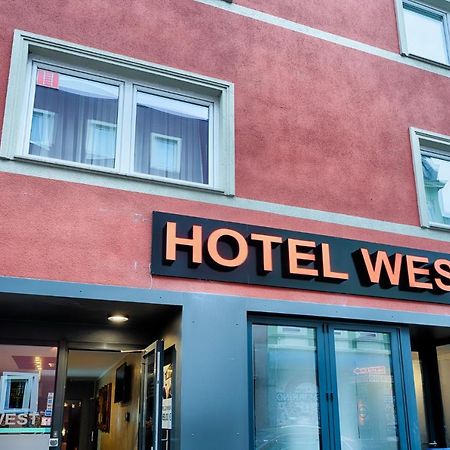 Hotel West Hamburgo Exterior foto