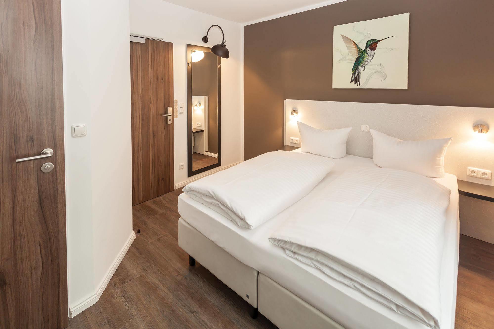 Hotel West Hamburgo Exterior foto